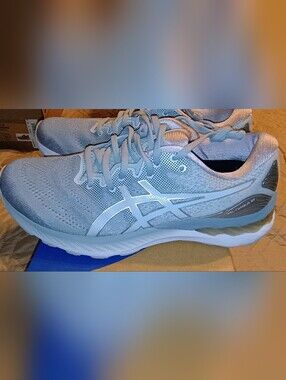 ASICS WOMEN'S Sz 9.5 Athletic Running Shoes in Light Gray